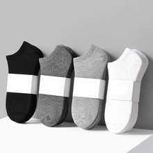 Laden Sie das Bild in den Galerie-Viewer, Men's Socks