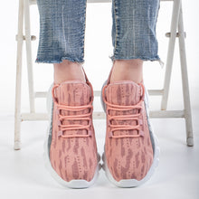 Laden Sie das Bild in den Galerie-Viewer, black work shoes women