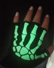 Laden Sie das Bild in den Galerie-Viewer, 2 Pairs Halloween Skeleton Skull Half Finger Gloves
