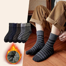 Laden Sie das Bild in den Galerie-Viewer, 5Pairs Wool Sock Plush Boots Tube Sock