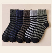 Laden Sie das Bild in den Galerie-Viewer, 5Pairs Wool Sock Plush Boots Tube Sock