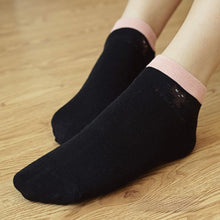 Laden Sie das Bild in den Galerie-Viewer, crew socks