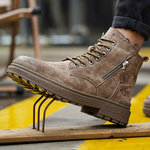 Laden Sie das Bild in den Galerie-Viewer, slip on steel toe work boots