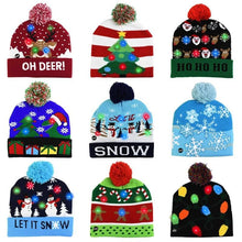 Laden Sie das Bild in den Galerie-Viewer, LED Christmas Hat Sweater Knitted Beanie