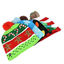Laden Sie das Bild in den Galerie-Viewer, LED Christmas Hat Sweater Knitted Beanie
