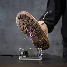 Laden Sie das Bild in den Galerie-Viewer, Teenro 6KV insulated safety boots 918