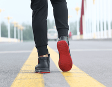 Laden Sie das Bild in den Galerie-Viewer, work safety shoes waterproof Work Indestructible Shoes | RF151