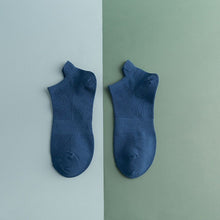 Laden Sie das Bild in den Galerie-Viewer, 10 Pair Men Women Ankle Socks White Invisible Socks antiskid boat socks
