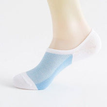 Carica l&#39;immagine nel visualizzatore Galleria, 10 Pairs Men Socks Non-slip Durable Mens Athletic Socks
