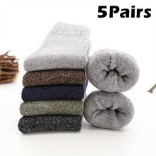 Carica l&#39;immagine nel visualizzatore Galleria, 5Pairs Wool Sock  Plush Boots Tube Sock
