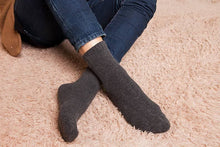 Carica l&#39;immagine nel visualizzatore Galleria, 5 Pairs Winter Warm Socks Wool Socks
