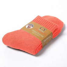 Carica l&#39;immagine nel visualizzatore Galleria, 5 Pairs Winter Warm Socks Wool Socks
