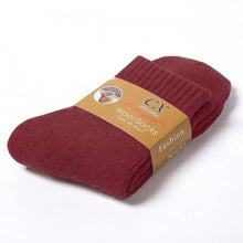 Carica l&#39;immagine nel visualizzatore Galleria, 5 Pairs Winter Warm Socks Wool Socks
