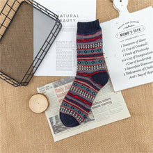 Charger l&#39;image dans la visionneuse de la galerie, 5-Pairs Wool Socks Winter Warm Cozy Athletic Socks Long Socks
