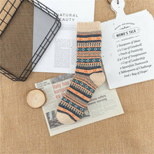 Charger l&#39;image dans la visionneuse de la galerie, 5-Pairs Wool Socks Winter Warm Cozy Athletic Socks Long Socks
