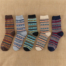 Charger l&#39;image dans la visionneuse de la galerie, 5-Pairs Wool Socks Winter Warm Cozy Athletic Socks Long Socks
