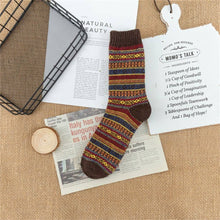 Charger l&#39;image dans la visionneuse de la galerie, 5-Pairs Wool Socks Winter Warm Cozy Athletic Socks Long Socks
