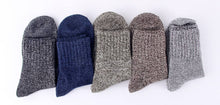 Laden Sie das Bild in den Galerie-Viewer, winter socks

