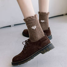 Charger l&#39;image dans la visionneuse de la galerie, Winter Wool Socks Women Athletic Socks Cozy Knit Wool Crew Socks
